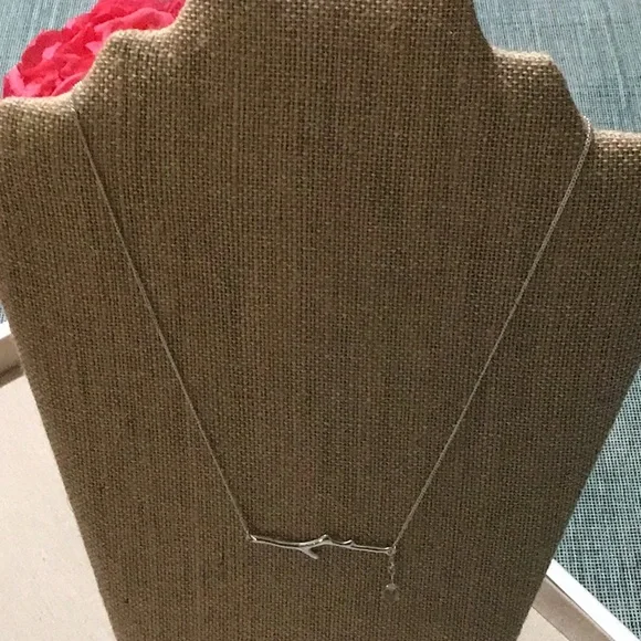 BEAUTIFUL CHOLE&ISABEL Silver Tone Branch Necklace.Brand New With It’s Dust Bag. - Picture 3 of 7